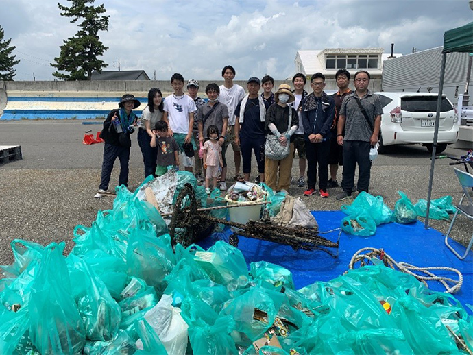 津市「岩田川付近と海岸清掃」のボランティア活動に参加しました