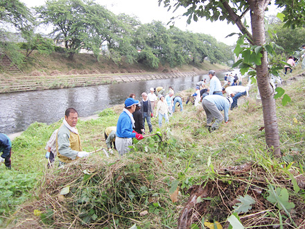 各務原市「市民清掃の日」新境川清掃活動に参加しました