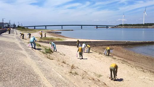 知多市「新舞子海岸」で海岸清掃を実施しました