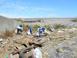 西尾市・一色干潟（衣崎海岸）のボランティア清掃活動を実施しました