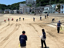 篠島サンサンビーチの清掃活動をおこないました