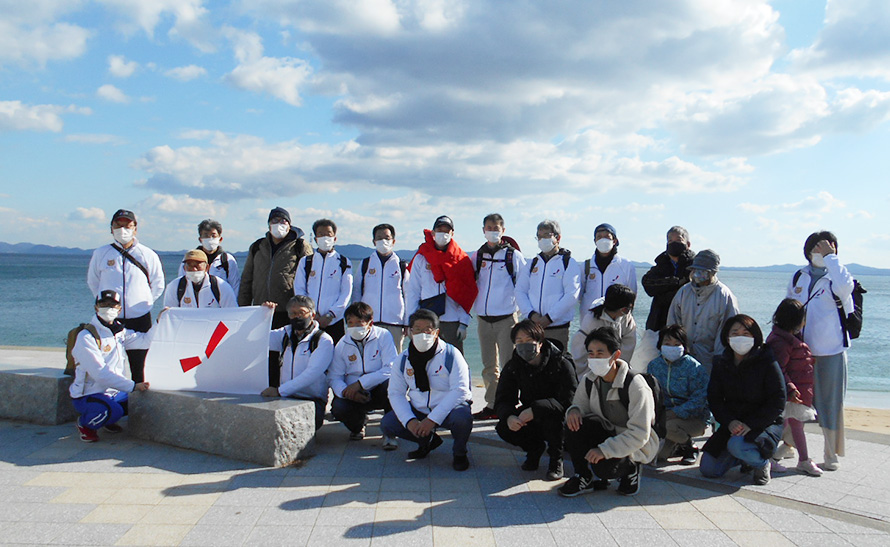 篠島で海岸清掃活動とプラスチック廃棄物に係る意見交換会を実施しましたイメージ
