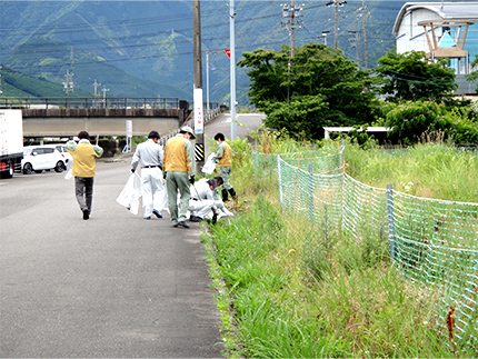 「尾鷲市中川河口左岸の清掃活動」を実施しましたイメージ