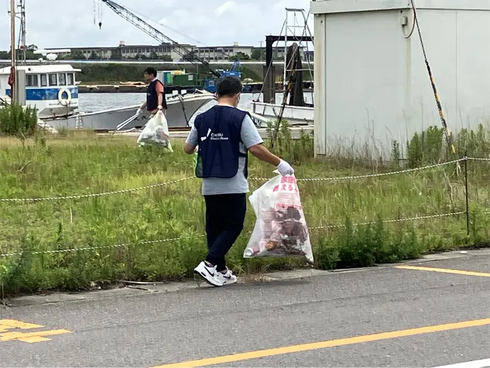 西尾市・一色さかな広場　周辺の清掃活動をおこないましたイメージ