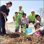 家族みんなで植えることができました