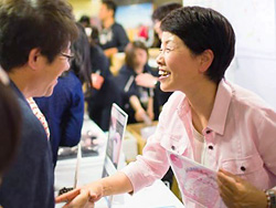 理事長　西本由美子氏の写真
