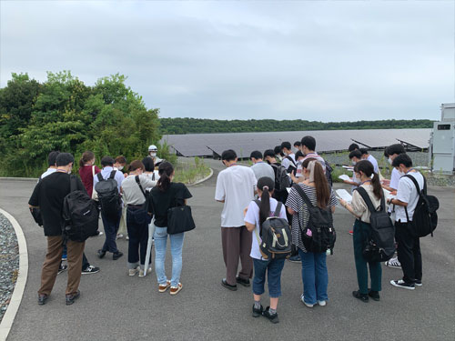メガソーラーかわごえの様子