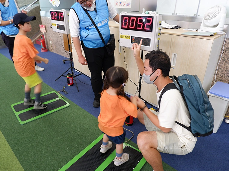 30秒間足ぶみチャレンジ