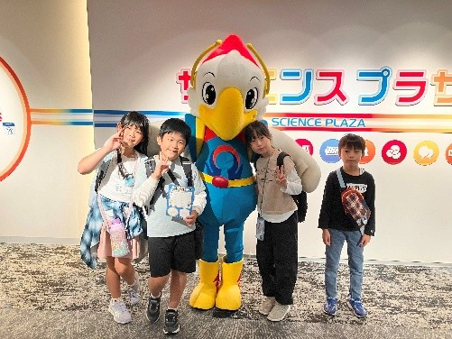 スーパーおうむが登場！