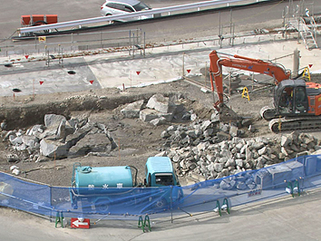 溢水防止壁の基礎工事の様子　2014年11月7日
