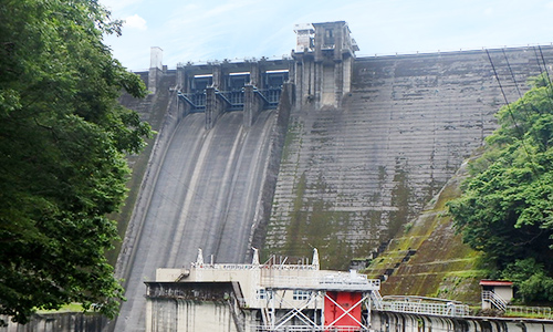 井川水力発電所の写真