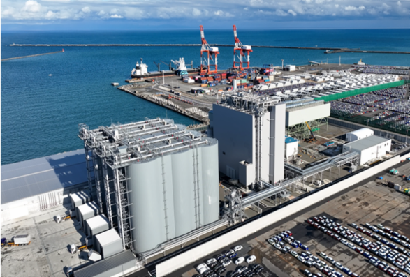 御前崎港バイオマス発電所の全景写真