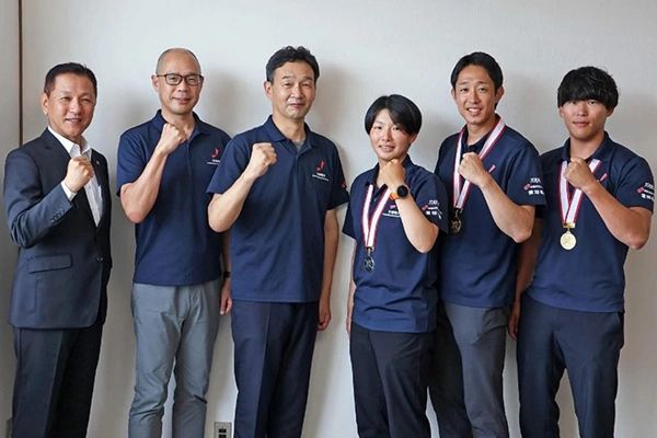 小坂市長との記念撮影